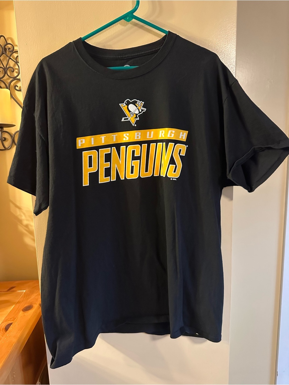 NHL Pittsburgh Penguins Black and Gold Short Sleeve Tee